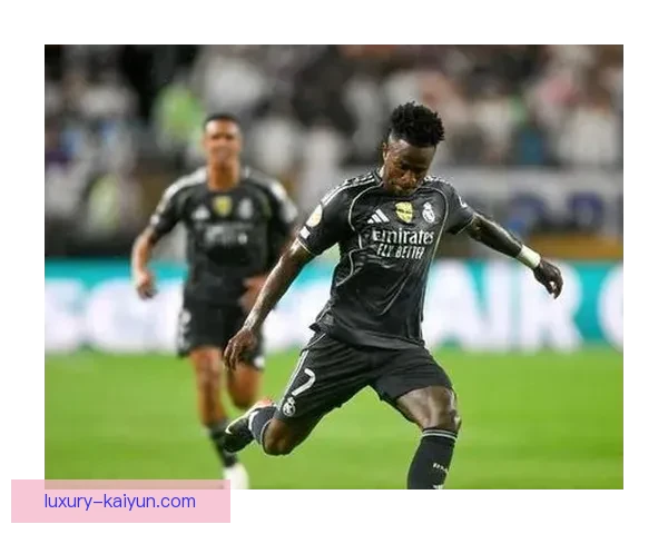 皇马在新赛季展现出攻防平衡的持续提升趋势